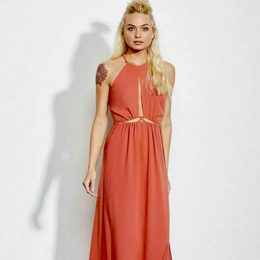 Ali & Jay Gazing At The Observatory Waist Cutout Halter Neck Size Small